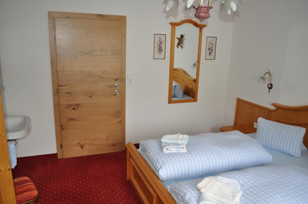Ferienwohnung Haus Tina Bach  Zimmer foto